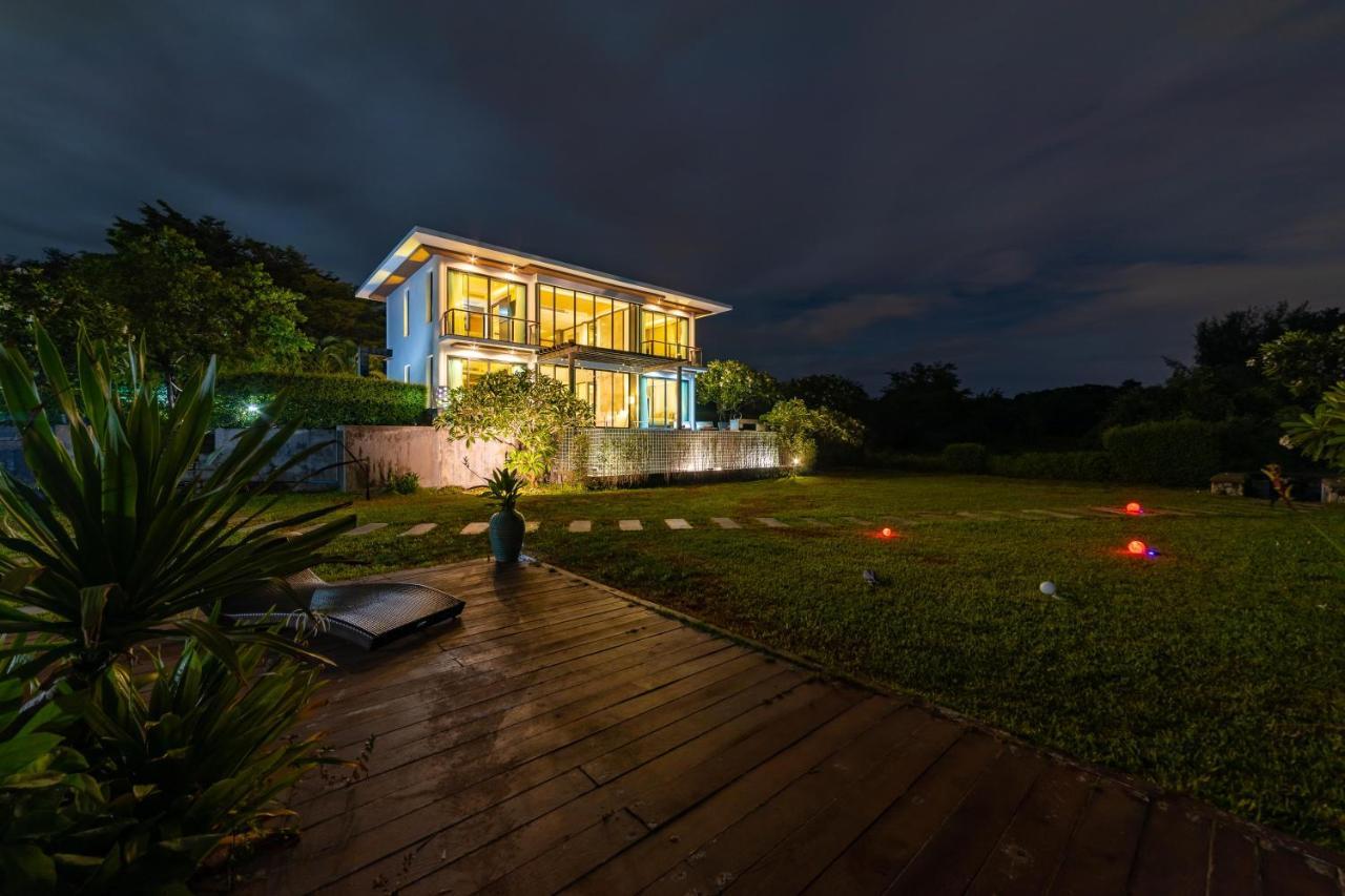 Beachfront Modern 4 Bedroom Pool Villa - Rv Hua Hin Exterior photo