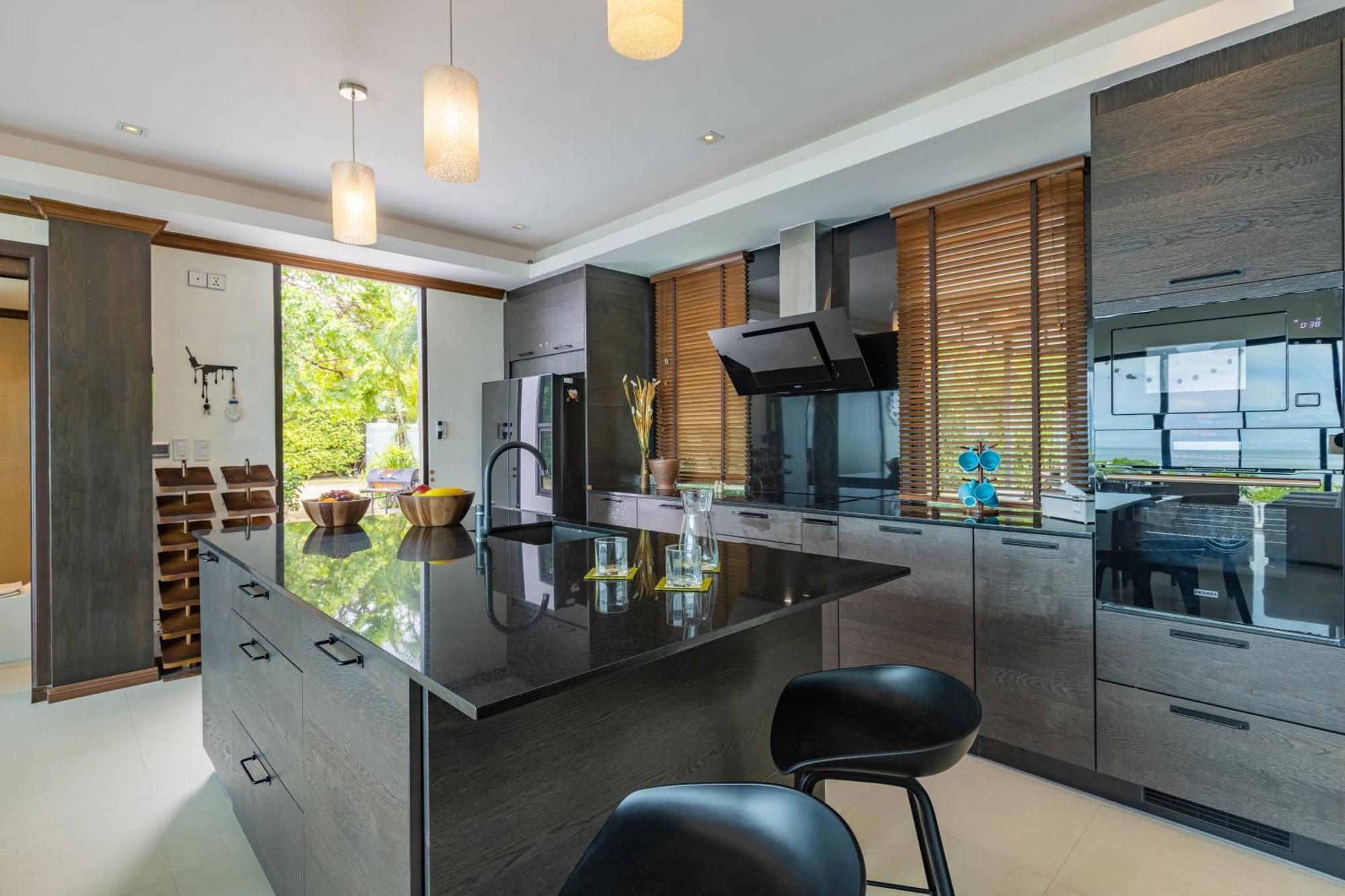 Beachfront Modern 4 Bedroom Pool Villa - Rv Hua Hin Exterior photo
